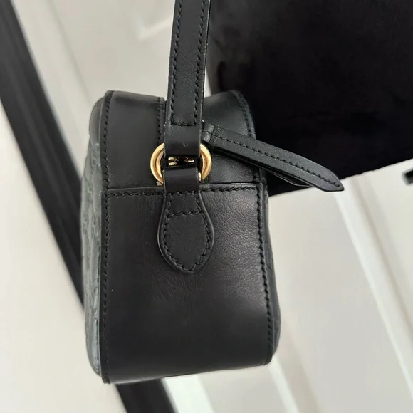 GUCCI Guccissima Small Signature Camera Bag - Picture 5 of 16